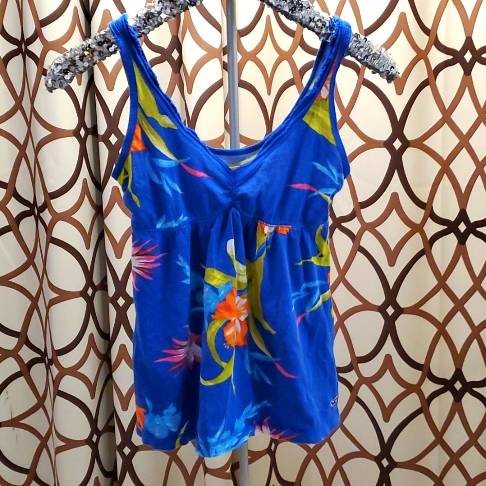 Blue floral Hollister tank